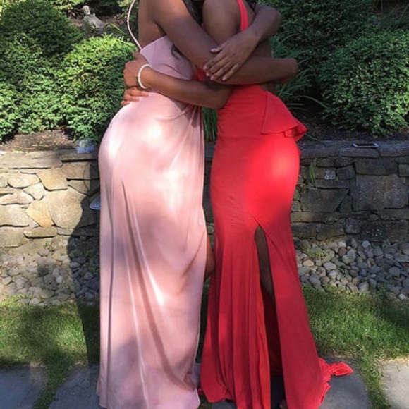 Coral Prom/ Event Dress - Picture 7 of 8